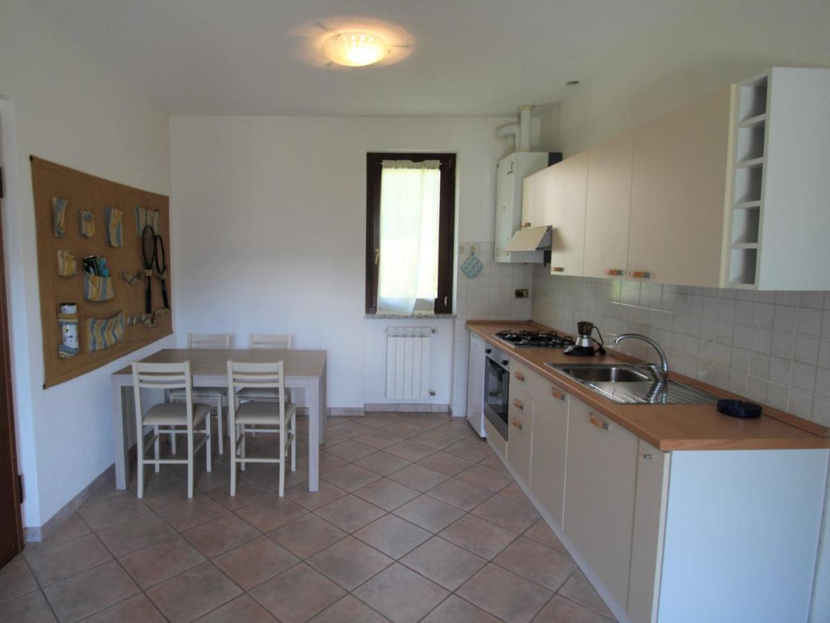 Apartment La Rocca By Interhome Porto Valtravaglia Ngoại thất bức ảnh